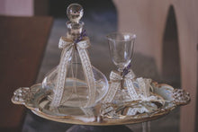 Φόρτωση εικόνας στο εργαλείο προβολής Συλλογής, 13β Σετ γάμου δίσκος-καράφα-ποτήρι με διακόσμηση
