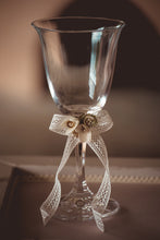 Φόρτωση εικόνας στο εργαλείο προβολής Συλλογής, 49 Σετ γάμου δίσκος-καράφα-ποτήρι με διακόσμηση
