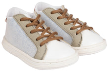 Laden Sie das Bild in den Galerie-Viewer, BS3039-WHITE-GREY-CAMEL
