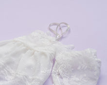 Laden Sie das Bild in den Galerie-Viewer, Taufhandtuch French Lace
