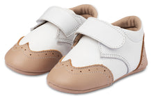 Laden Sie das Bild in den Galerie-Viewer, Babykrabbelschuhe MI1117-WHITE-BEIGE
