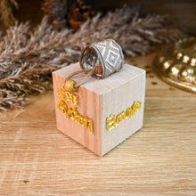 Laden Sie das Bild in den Galerie-Viewer, Wishes Cube_Brown
