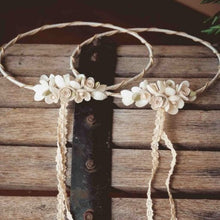 Φόρτωση εικόνας στο εργαλείο προβολής Συλλογής, Στέφανα γάμου με μεταξωτά λουλούδια,πορσελάνη και μεταξωτό σχοινί
